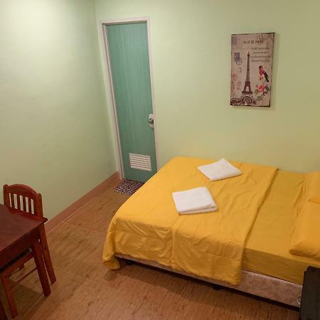 J & C Guesthouse Moalboal Kültér fotó