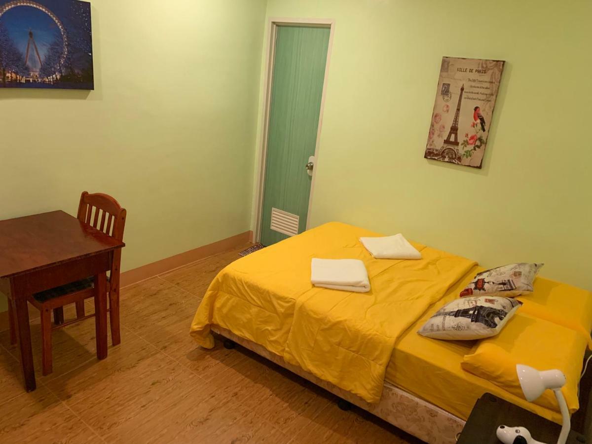 J & C Guesthouse Moalboal Kültér fotó