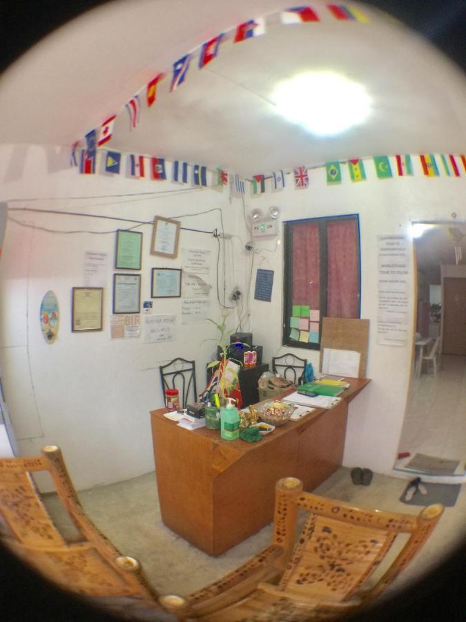 J & C Guesthouse Moalboal Kültér fotó